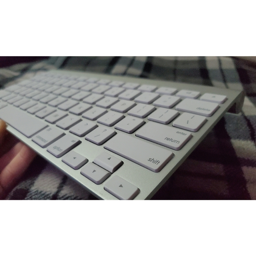 Apple Magic Wireless Keyboard - Picture 3 of 11